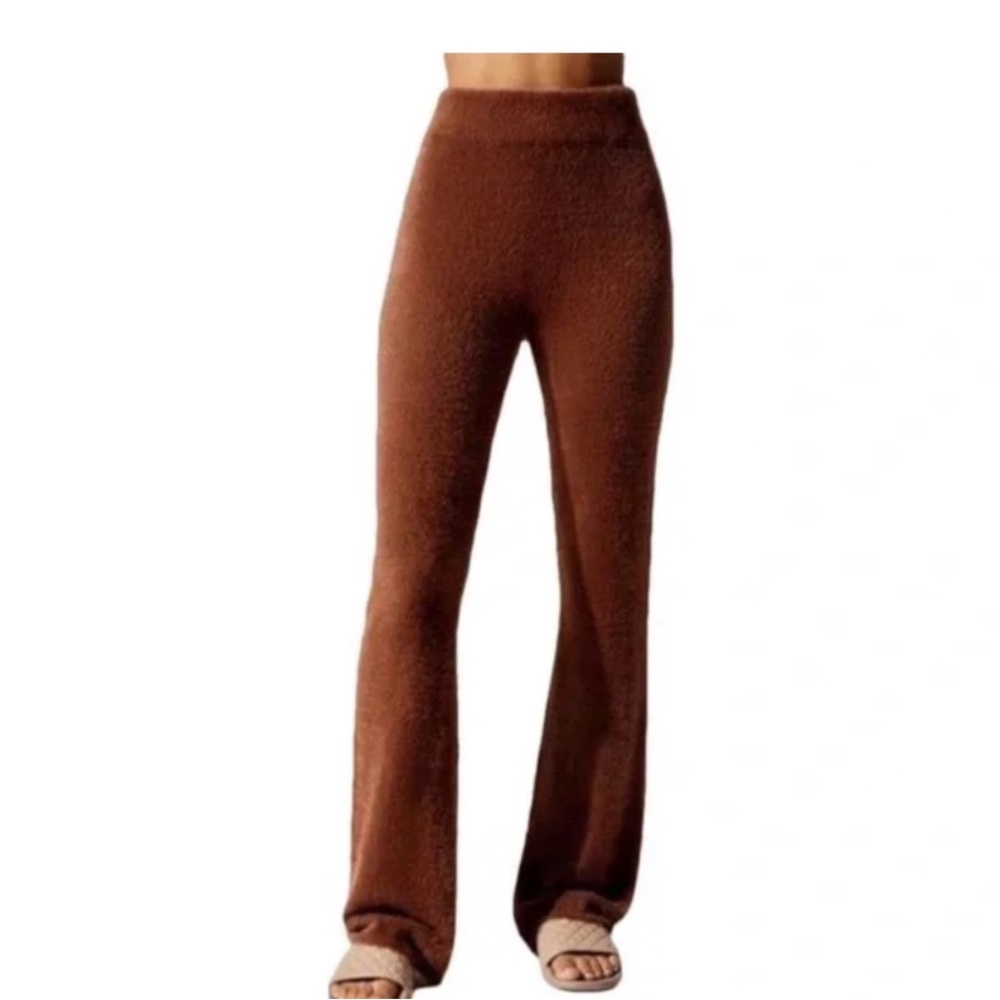 EUC Carbon38 Eyelash Lounge Pant - Size Large